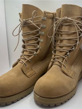 Belleville ICWT Cold Weather Mountain Gore-Tex Combat Boots Size 8.5W Vibram USA